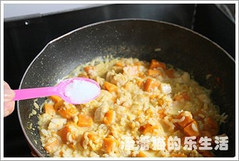 奶香南瓜雞肉焗飯的做法 步骤6