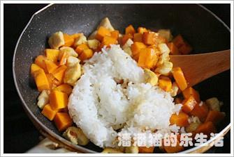 奶香南瓜雞肉焗飯的做法 步骤4