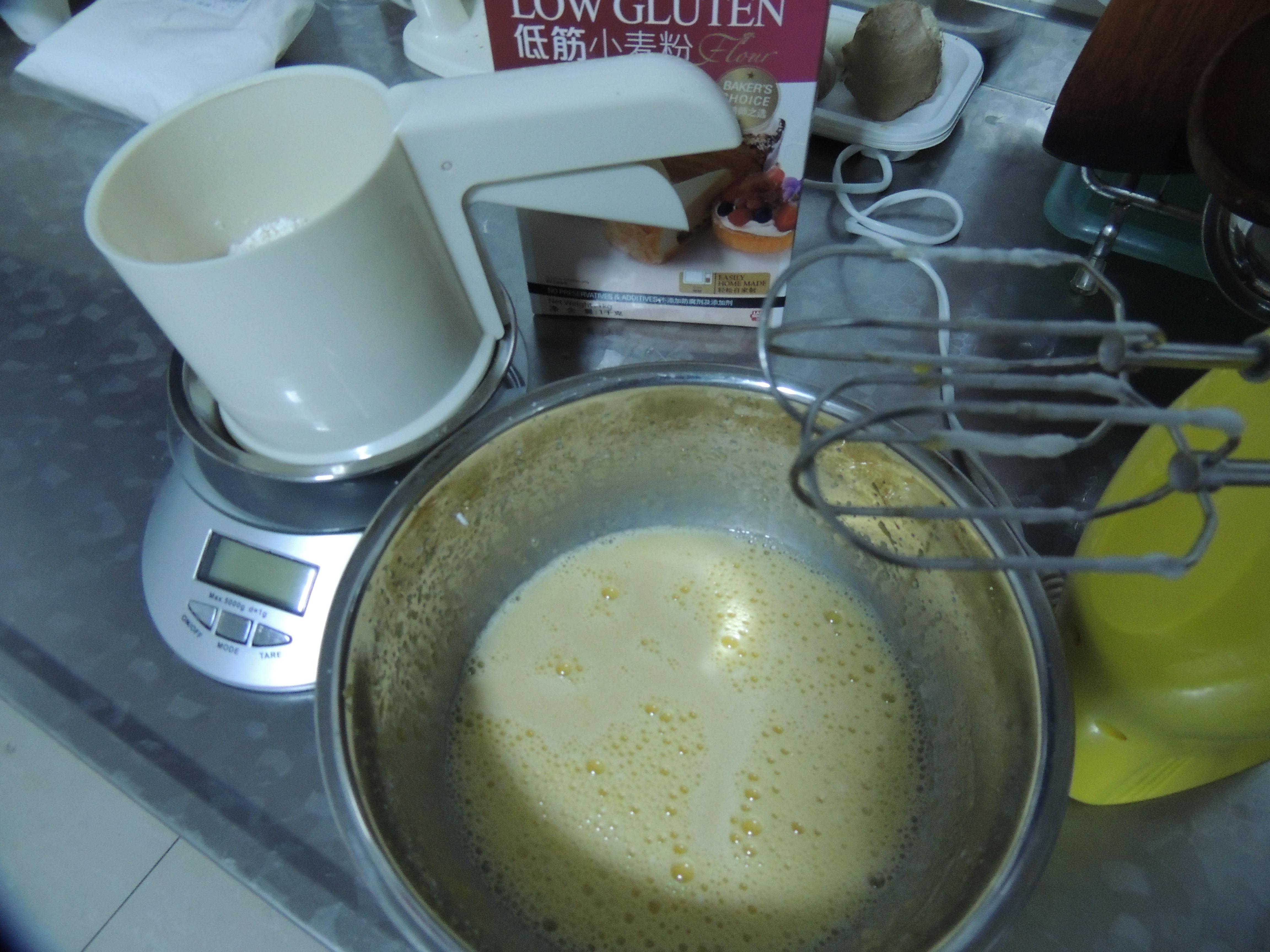 斑斕奶油蛋糕的做法 步骤2