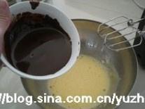 巧克力珍珠球VS巧克力熔岩蛋糕的做法 步骤13