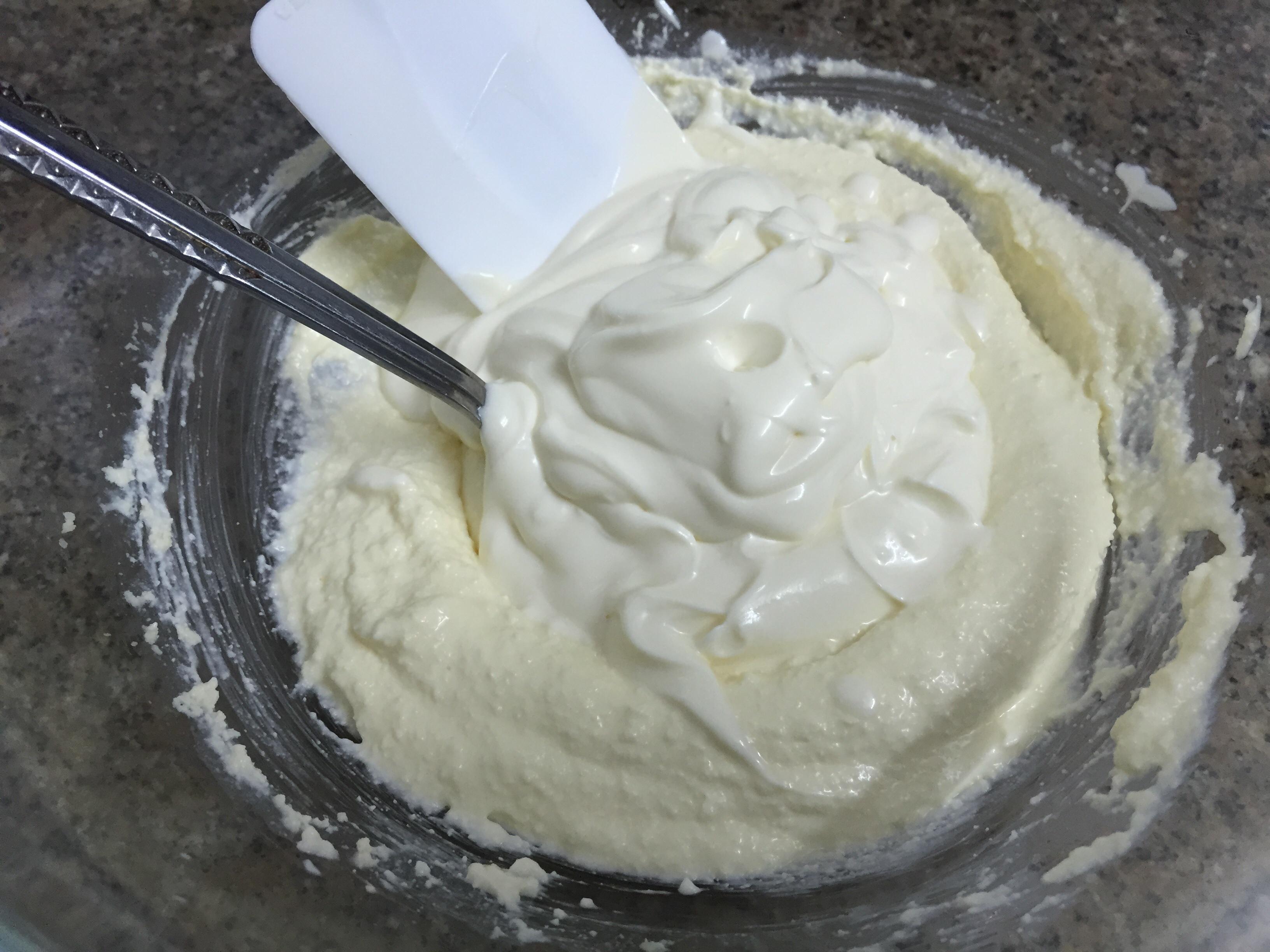 酸奶油乳酪蛋糕的做法 步骤3