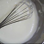 酸奶油版芝士蛋糕的做法 步骤2
