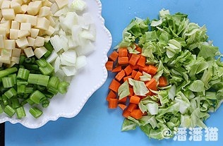 蔬菜意麪濃湯的做法 步骤1
