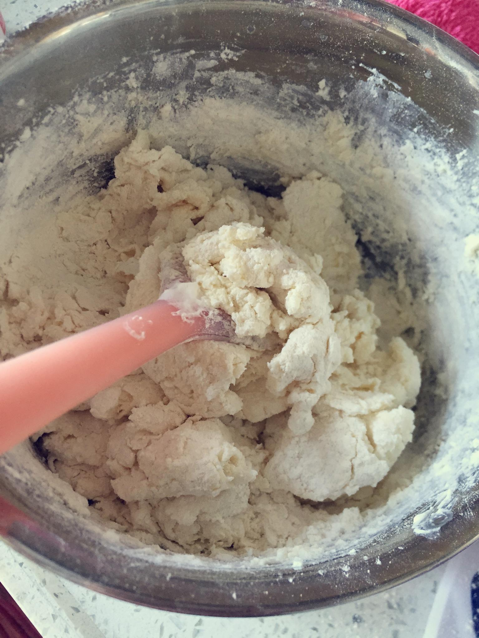 多餘打發奶油的用法：香脆芝麻餅乾的做法 步骤4