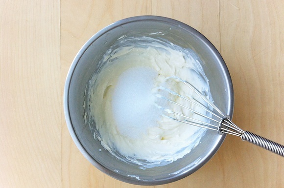 杏仁乳酪雙層蛋糕塊的做法 步骤9