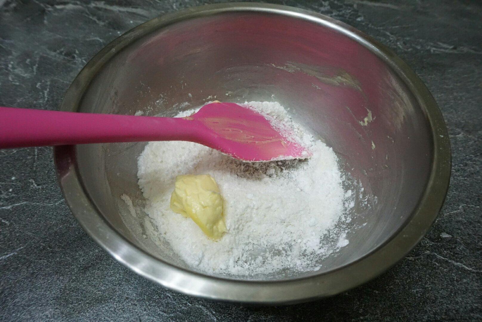 黑芝麻椰蓉酥粒磅蛋糕的做法 步骤9