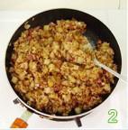 香腸土豆醬油飯的做法 步骤2