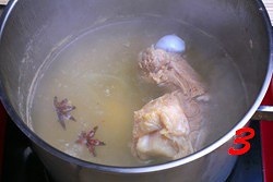 酸菜大骨頭湯的做法 步骤3
