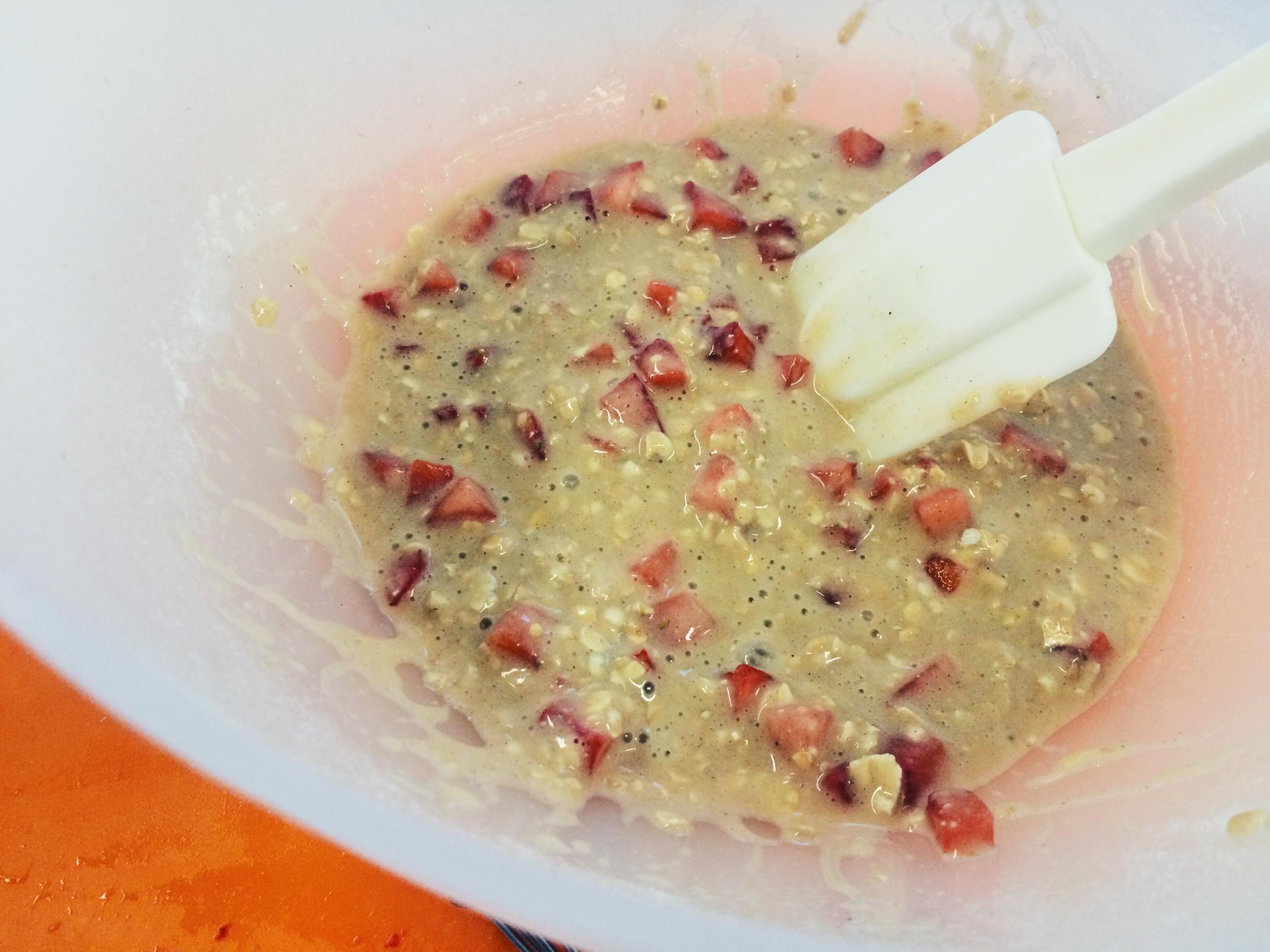 草莓燕麥muffin—健康快手美味的做法 步骤3