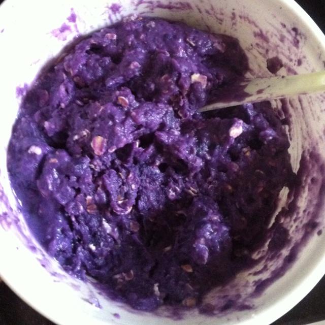 微波紫薯燕麥蛋糕（簡單快手版）的做法 步骤2