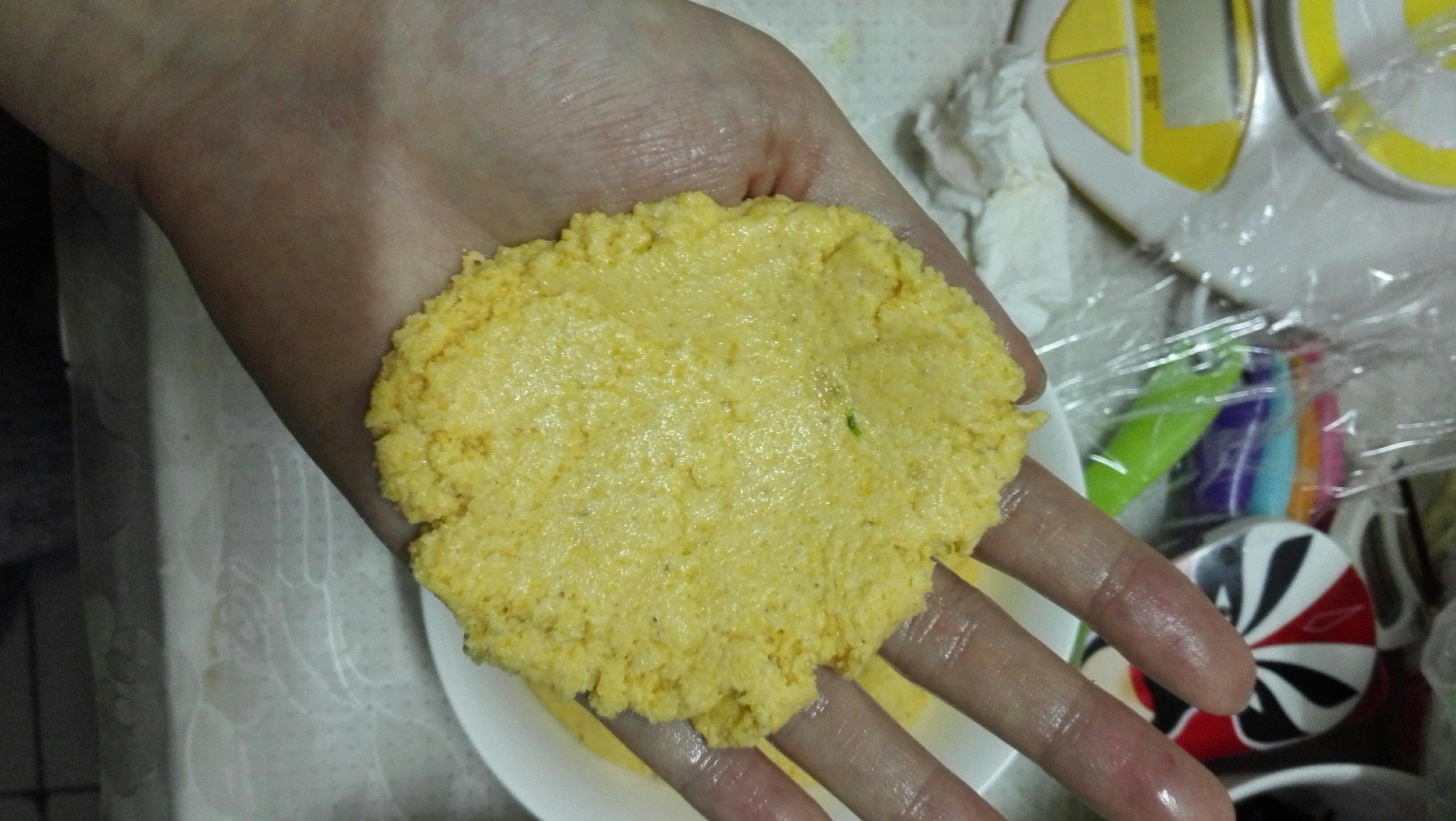 減脂餐--玉米麪菜團的做法 步骤6
