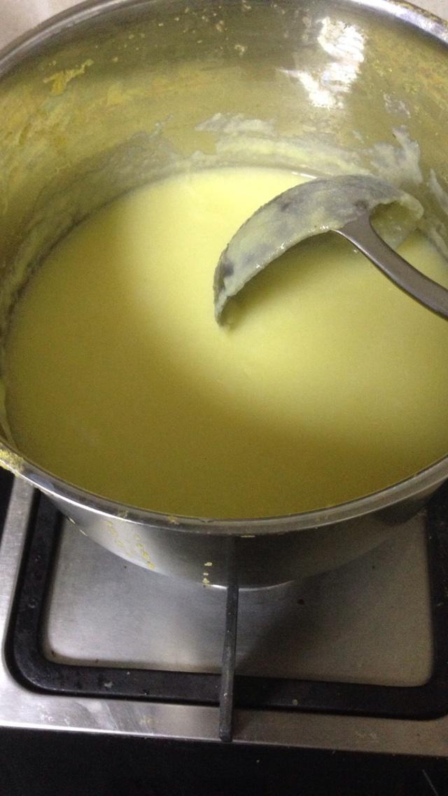 奶香玉米麪粥的做法 步骤3