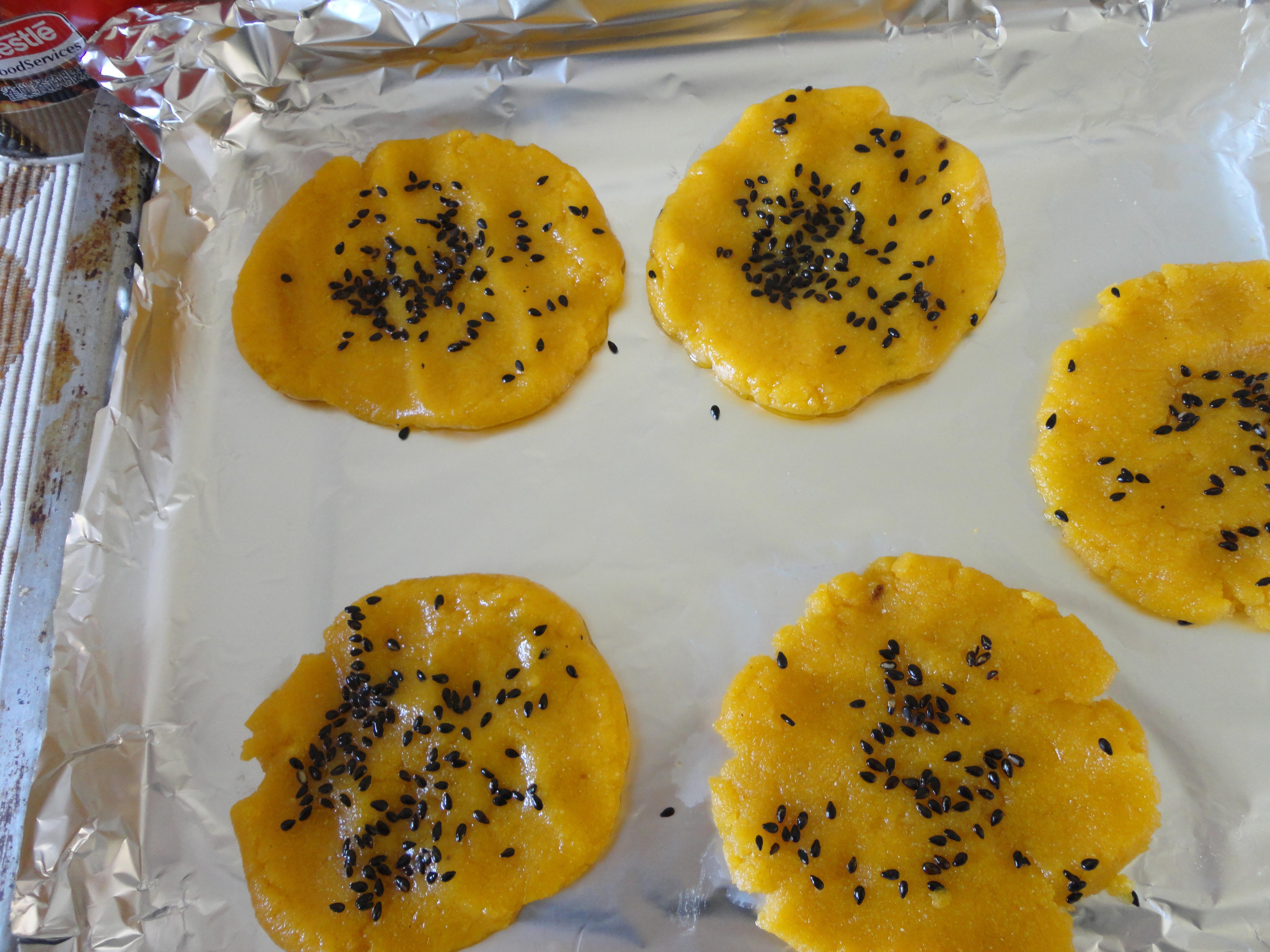 玉米麪桃酥的做法 步骤3
