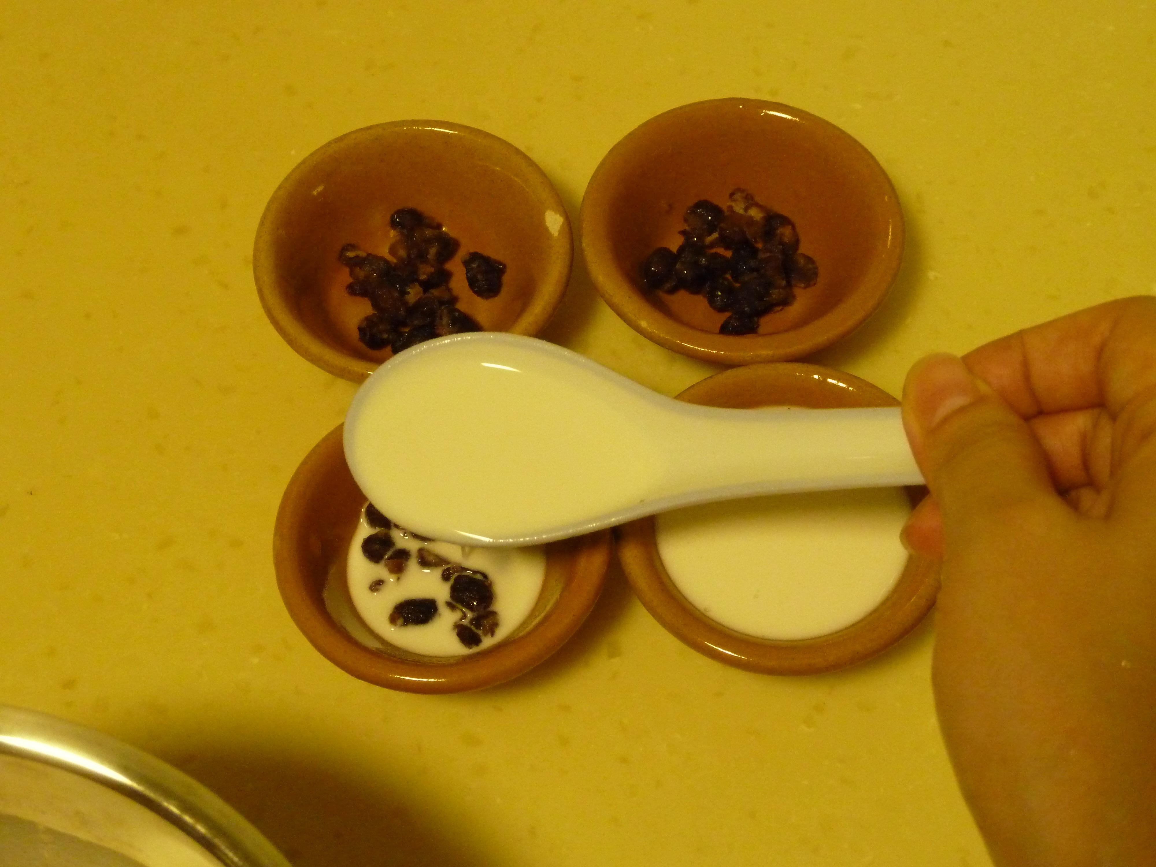 彈滑奶香紅豆鉢仔糕的做法 步骤5