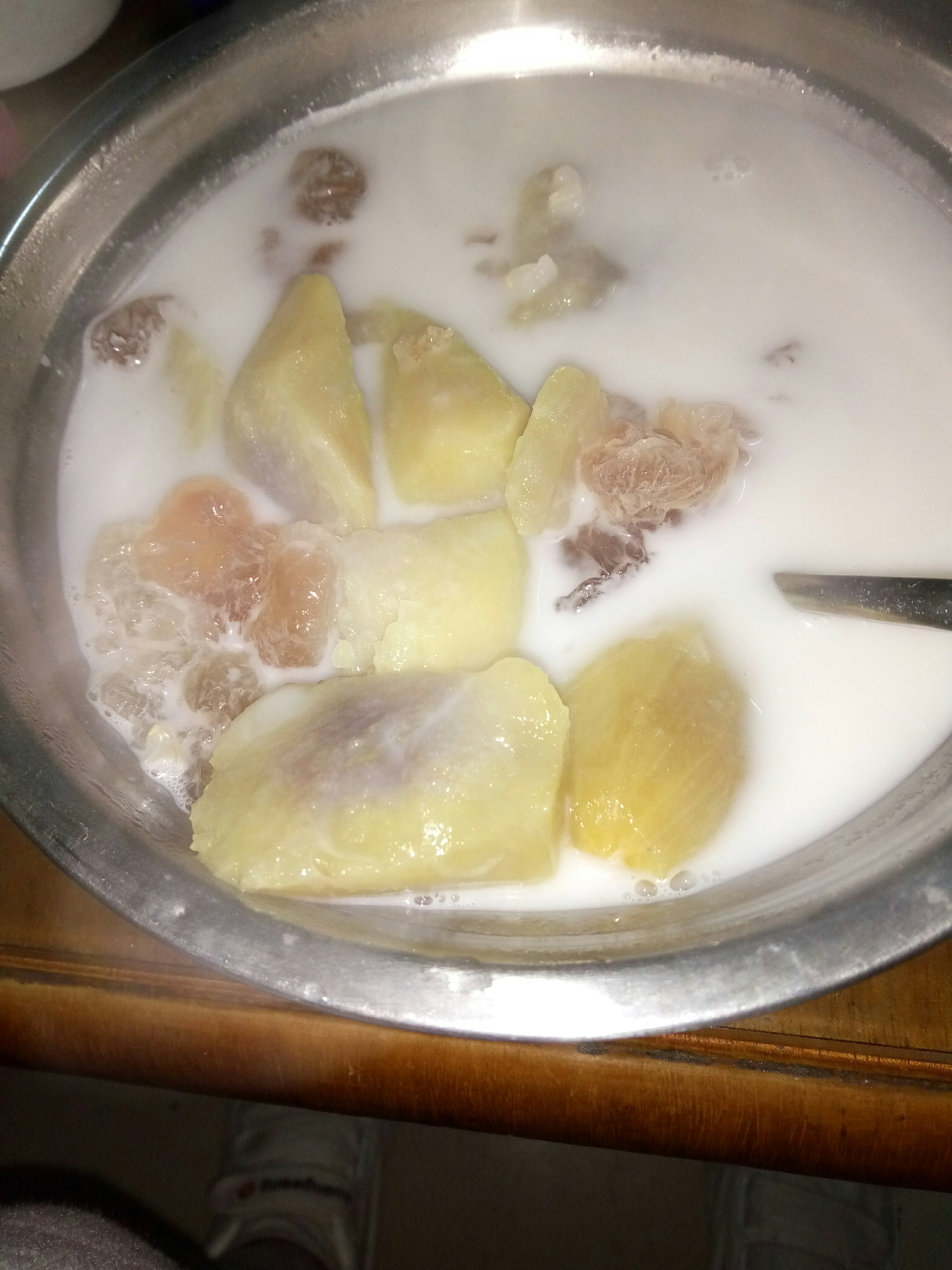 糙米桃膠紫心番薯椰汁糖水的做法 步骤6