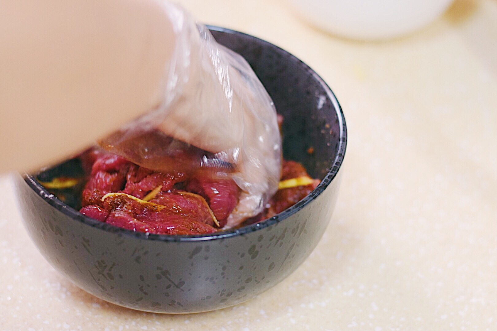 沙茶醬牛肉乾炒河粉的做法 步骤4