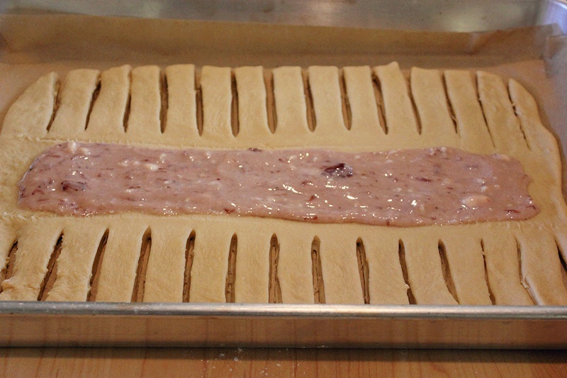 香軟草莓乳酪餡辮子麪包的做法 步骤7
