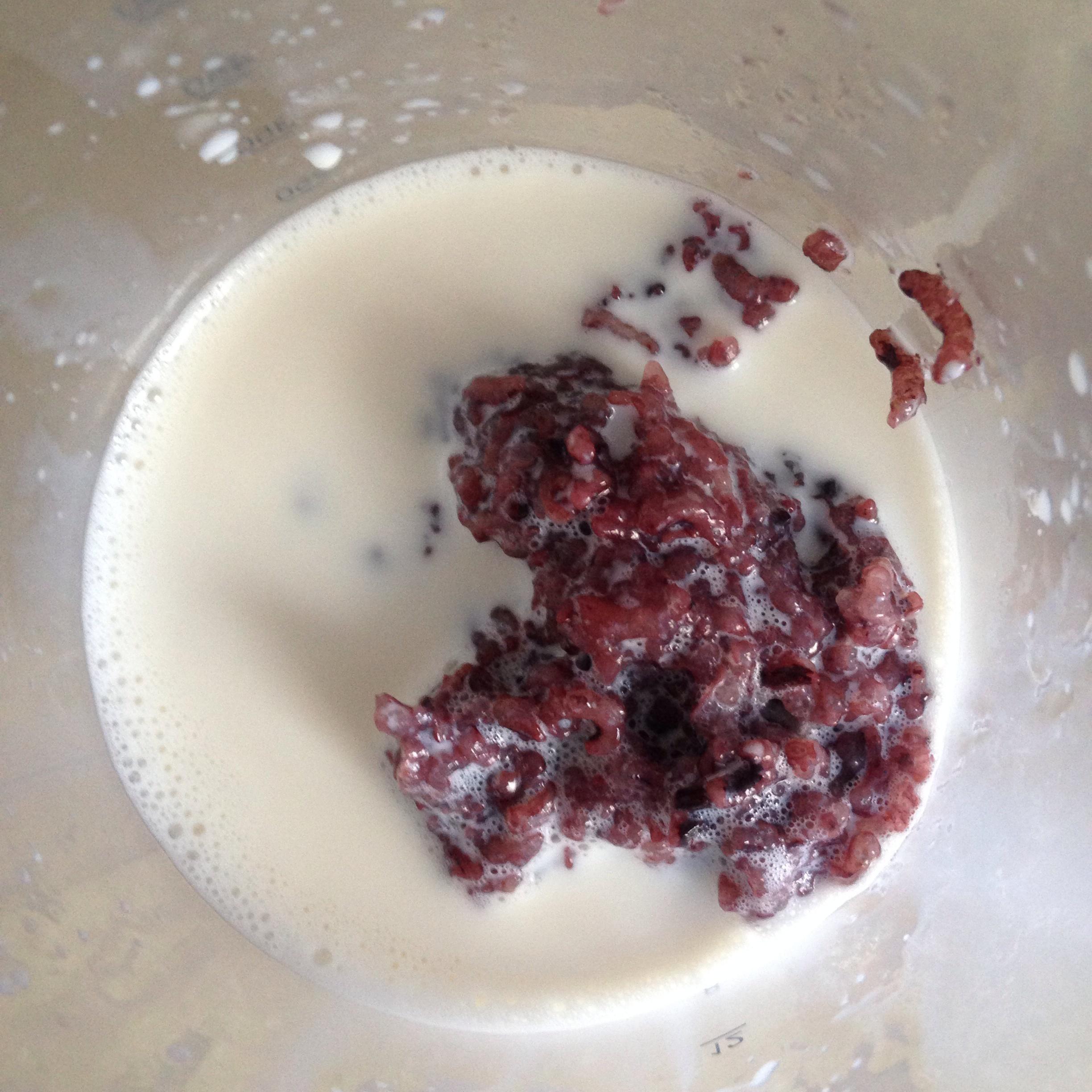 紫米拿鐵&紫米奶昔的做法 步骤4