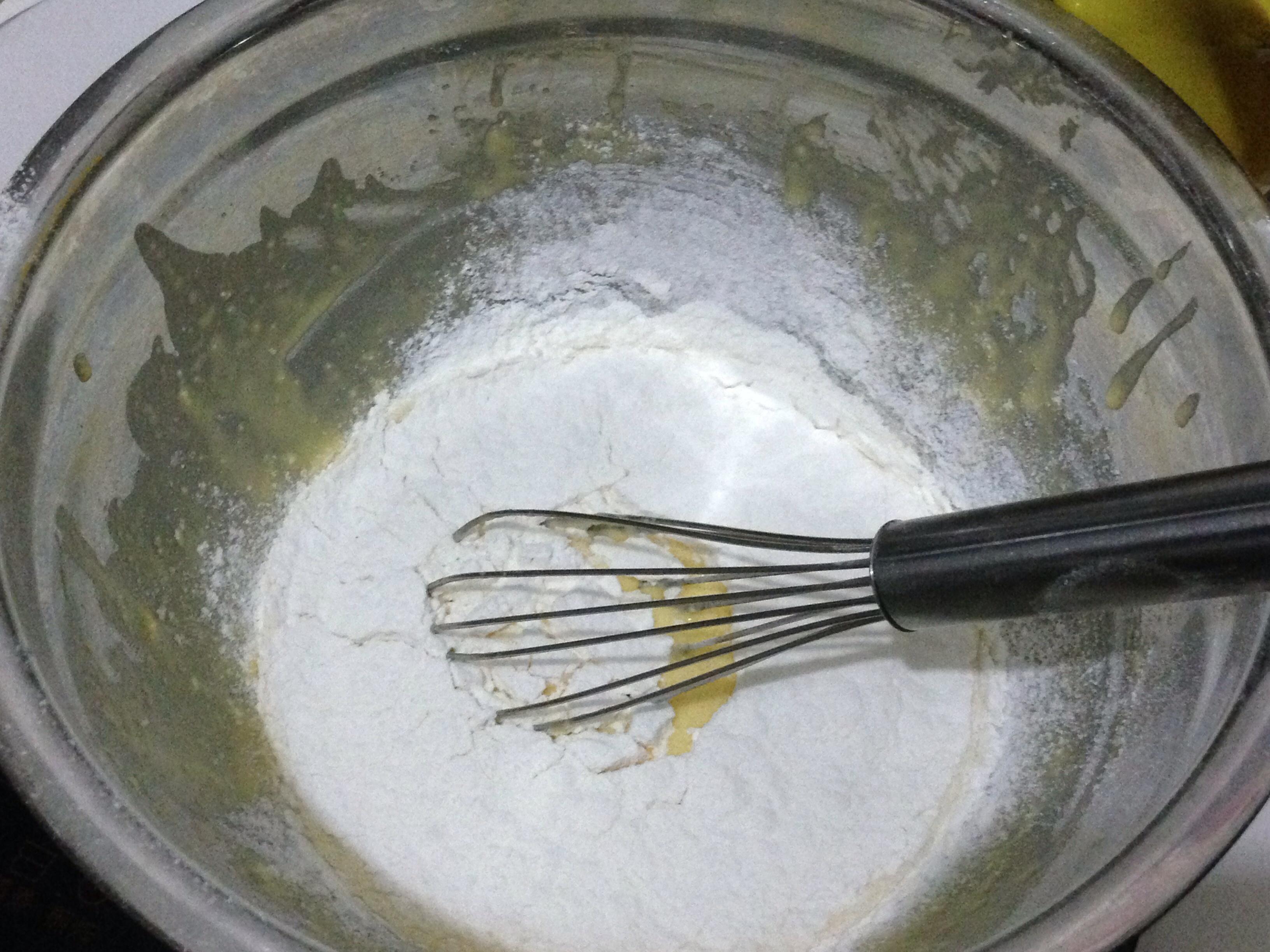 無油酸奶蔓越莓蛋糕卷的做法 步骤7
