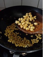 幹炒五香黃豆的做法 步骤13