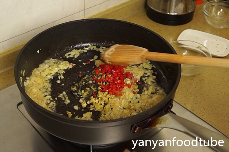 橄欖燒雞肉 Chicken Stew with Olives的做法 步骤4