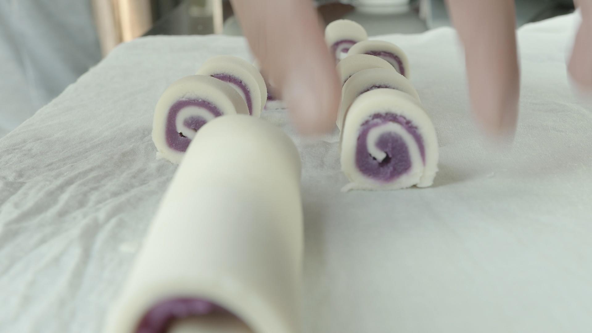 【跳跳糖配芸豆紫薯卷】梅林小廚的做法 步骤9
