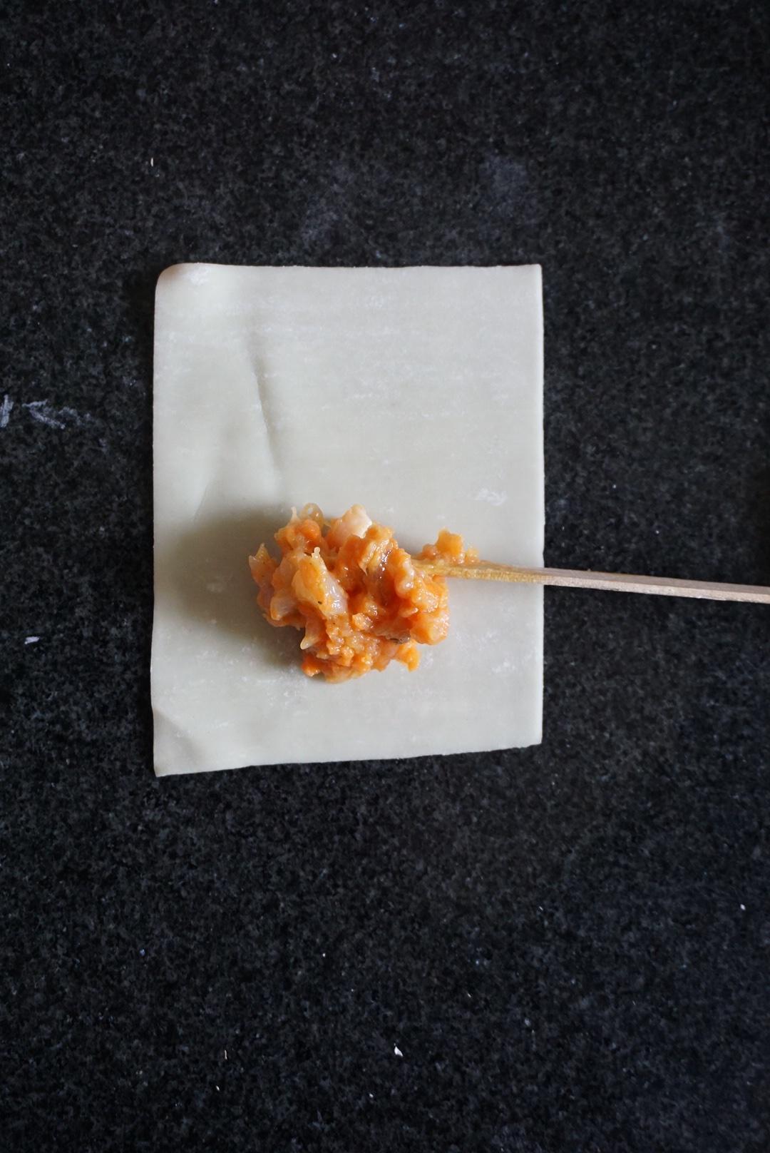 蝦仁豬肉胡蘿蔔餛飩-附剝活蝦技巧.幾種餛飩包法的做法 步骤25