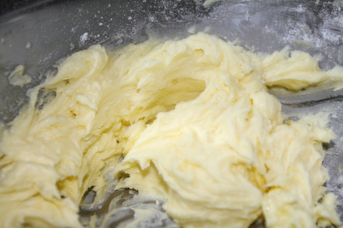榛子碎酥餅的做法 步骤1