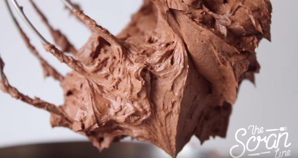 Ultimate Nutella Cupcake 榛子巧克力醬杯子蛋糕的做法 步骤10