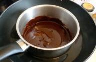 半熟黑巧克力蛋糕的做法 步骤2