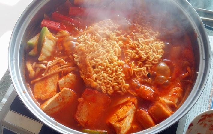韓國部隊鍋拉麪鍋（超好吃）的做法 步骤4