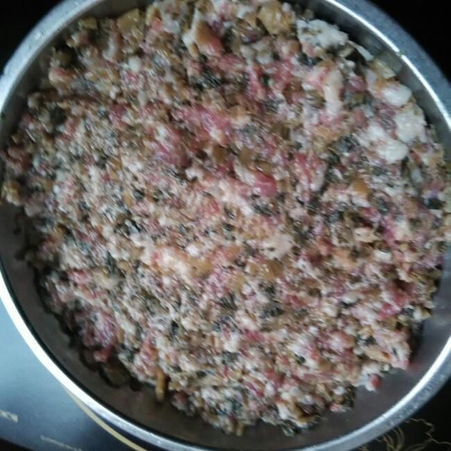 梅菜蒸豬肉的做法 步骤3