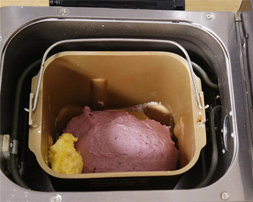 奶香濃郁紫薯麪包的做法的做法 步骤4