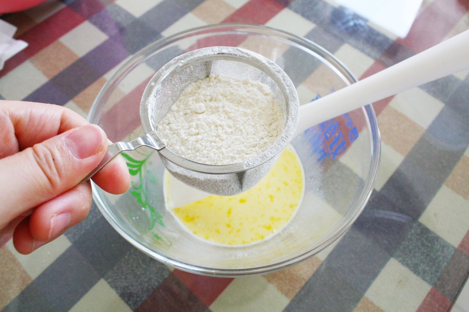 寶寶輔食：奶香鬆餅（無鬆餅粉，蛋白打發法）的做法 步骤3