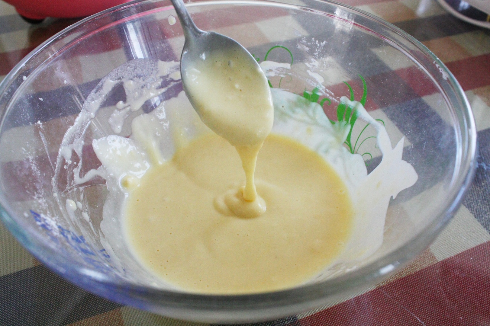 寶寶輔食：奶香鬆餅（無鬆餅粉，蛋白打發法）的做法 步骤4