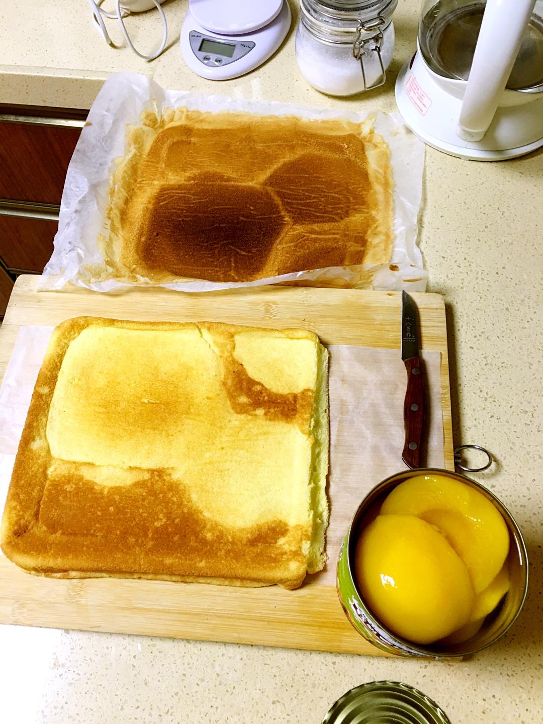 黃桃蛋糕卷的做法 步骤4