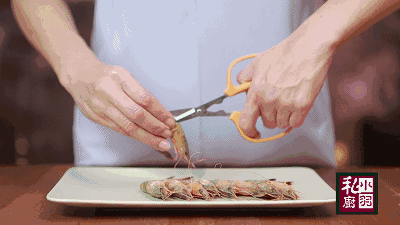 蒜蓉開背蝦的做法 步骤5
