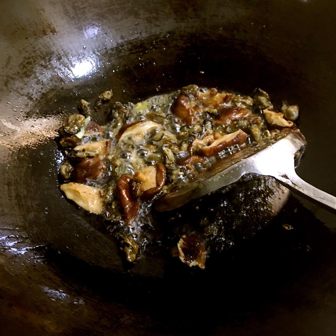 蝦仁海蠣幹炒米粉、面的做法 步骤2