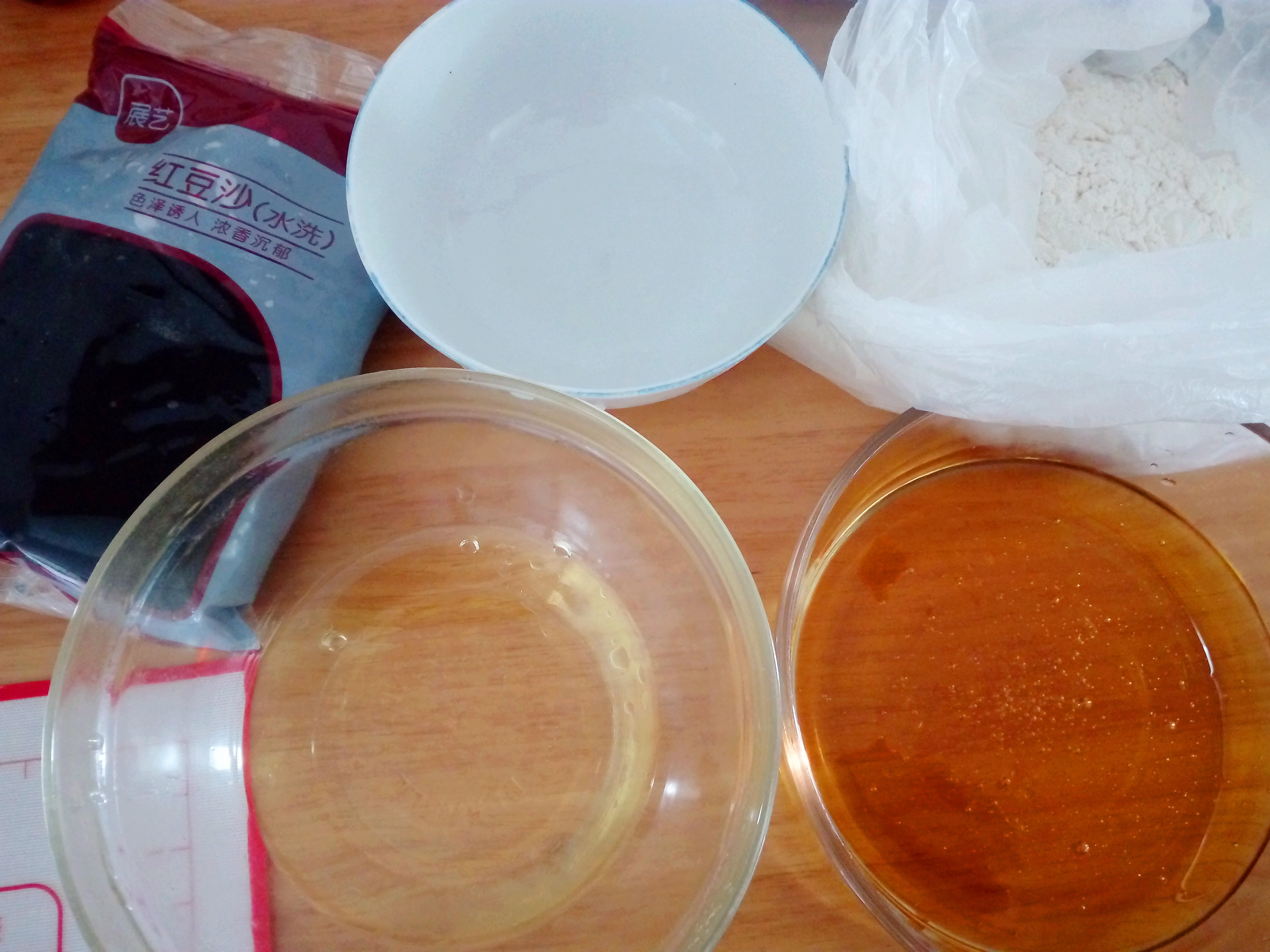 【頭媽廚房72】廣式月餅——豆沙蛋黃月餅的做法 步骤1