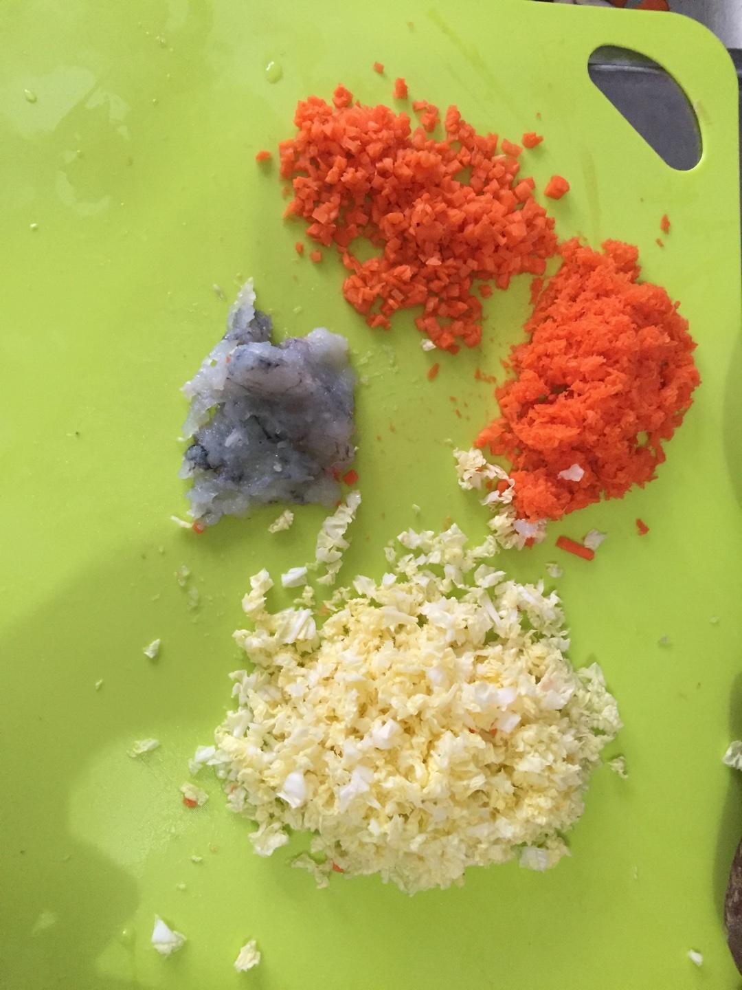 蝦仁胡蘿蔔蔬菜餅的做法 步骤1