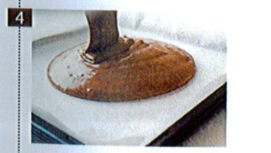 巧克力蛋糕卷《跟著小嶋做烘焙》的做法 步骤9