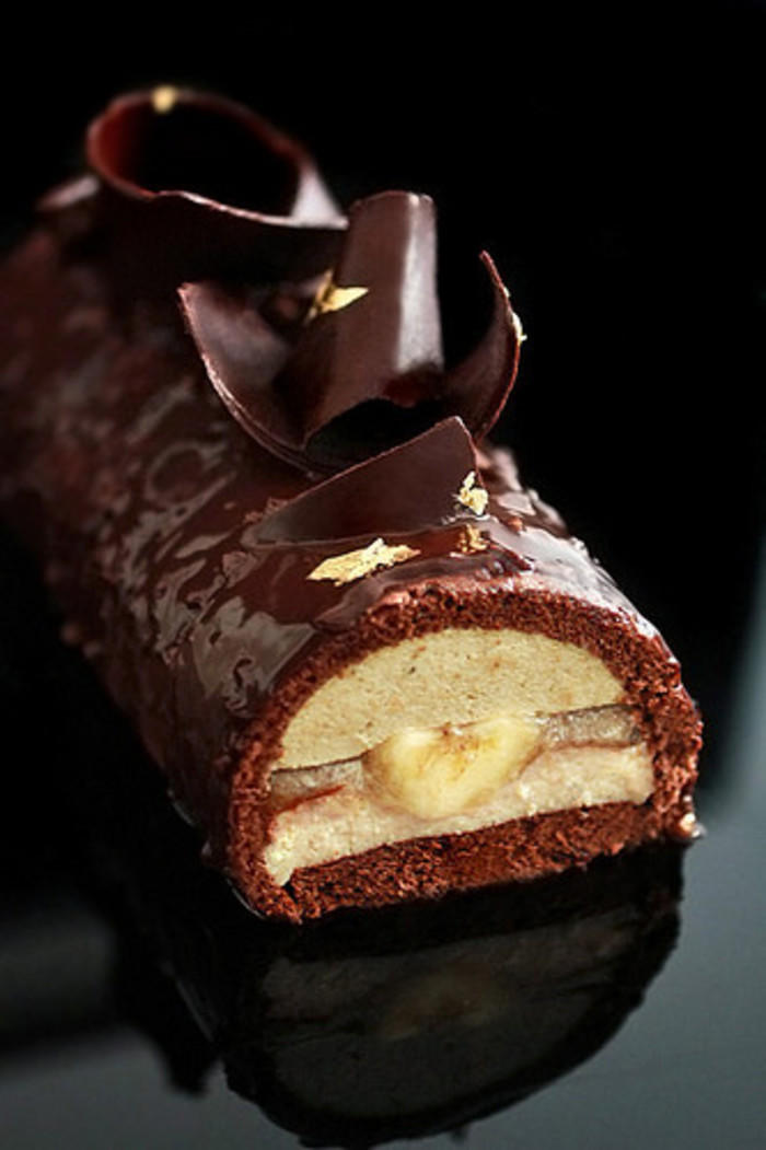 巧克力蛋糕卷《跟著小嶋做烘焙》的做法 步骤21