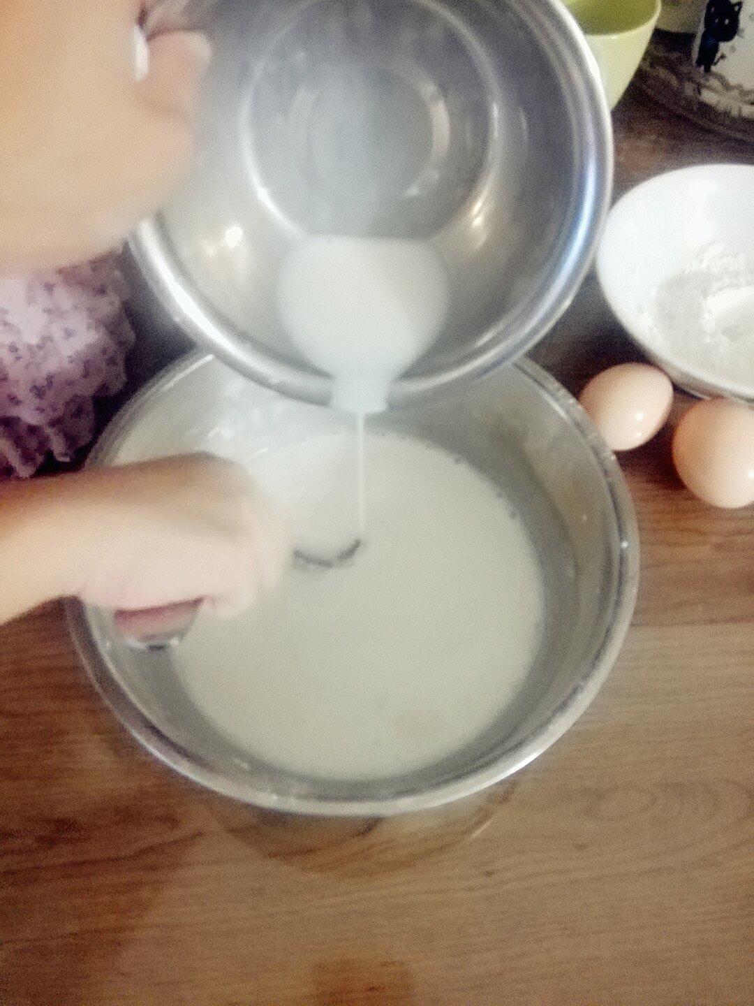 奶黃冰皮月餅的做法 步骤3