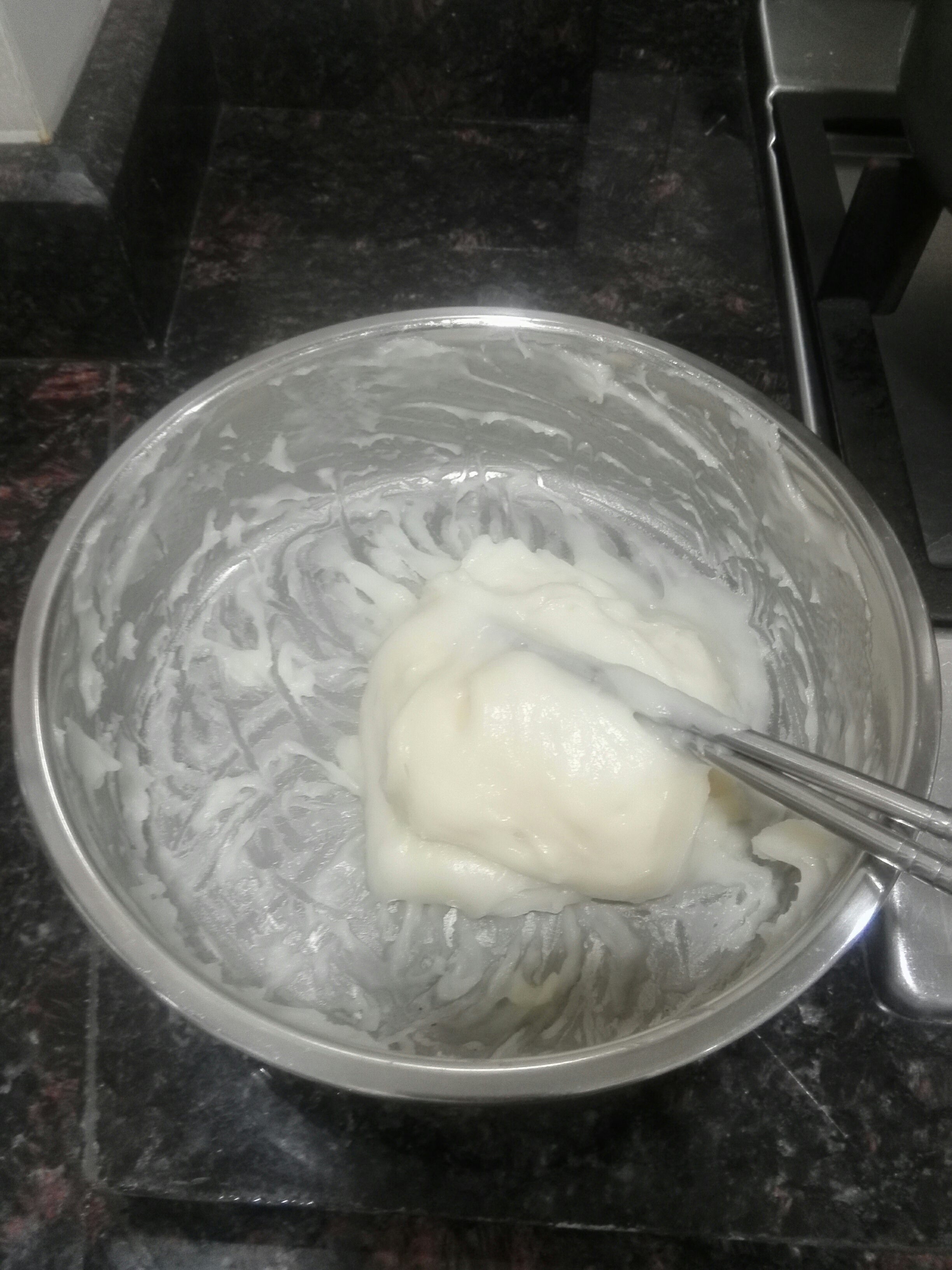 奶黃冰皮月餅的做法 步骤6