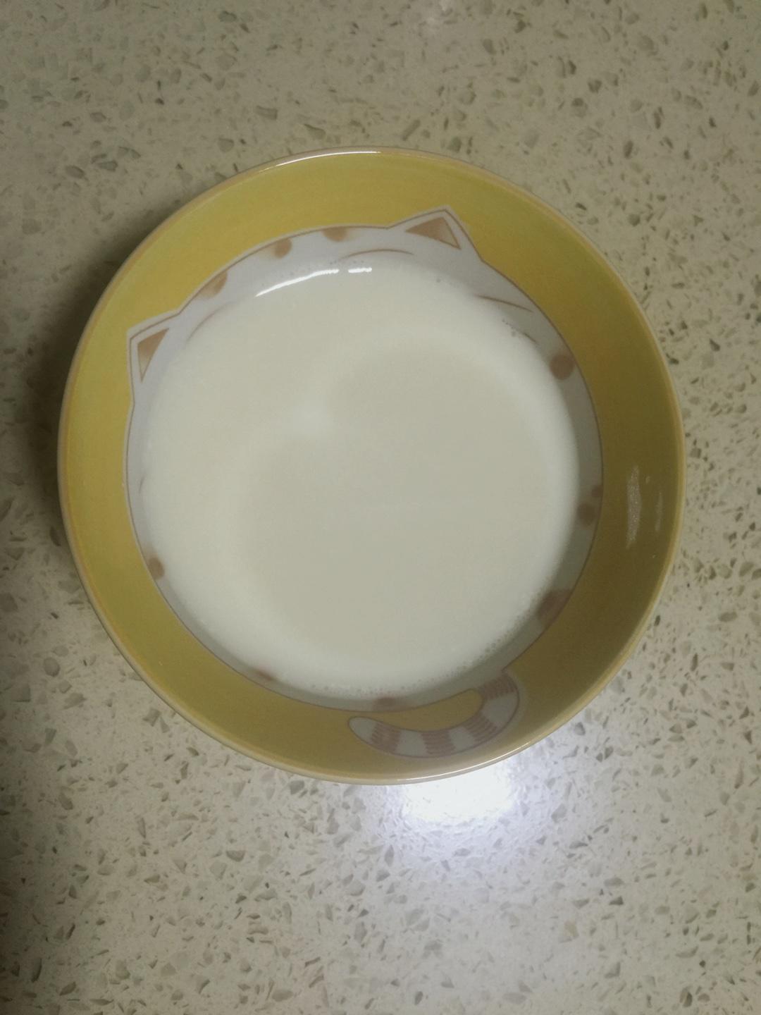 白粥(牛奶味的老火白粥)的做法 步骤3