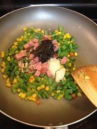 德式香腸橄欖菜什錦炒飯的做法 步骤11