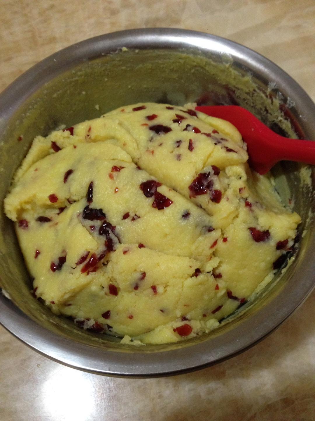 巧克力奶黃椰蓉蔓越莓月餅的做法 步骤8