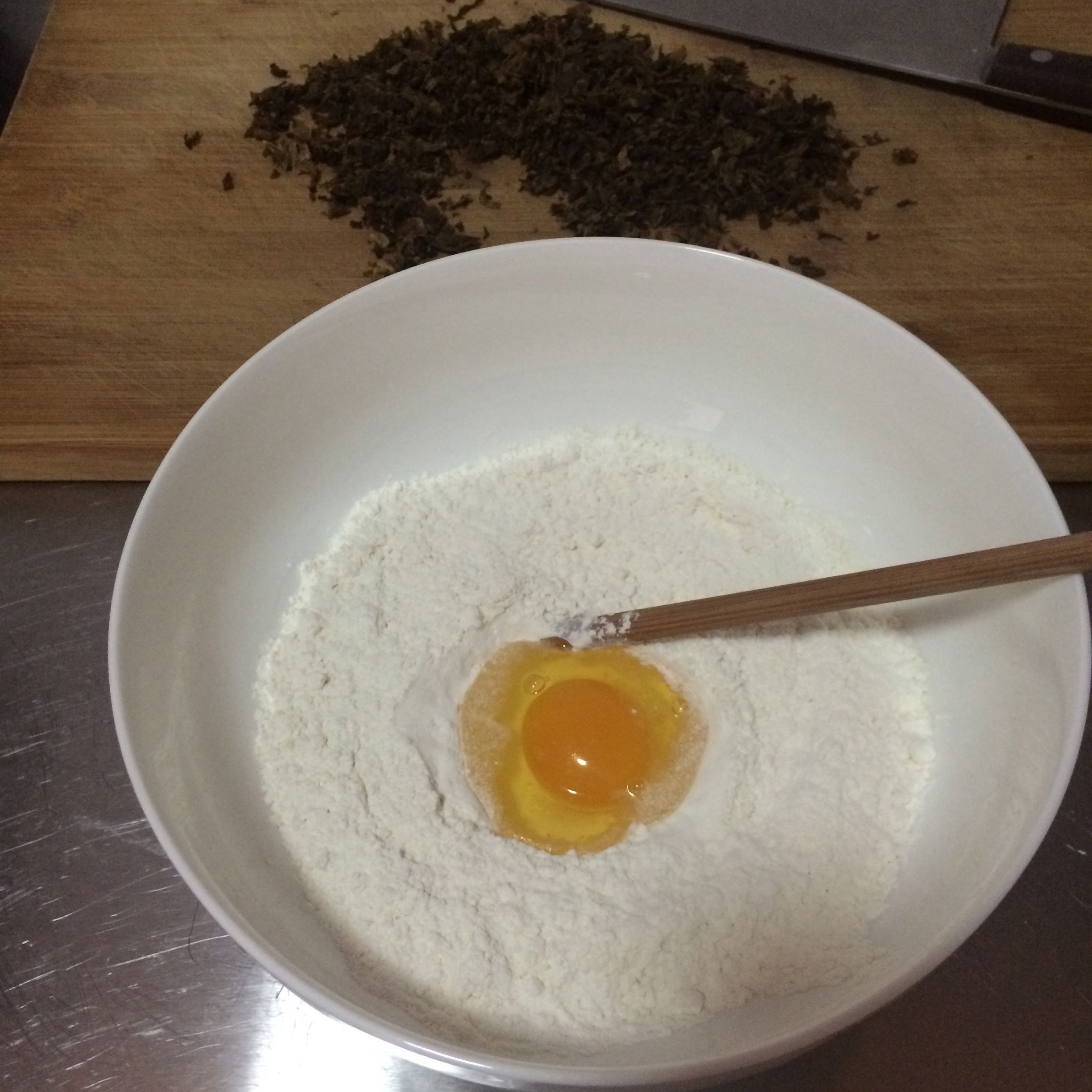 快手早餐鹹菜油麥糊（鹹菜攤餅）的做法 步骤2
