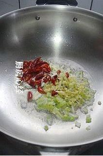 小魚炒鹹菜的做法 步骤9