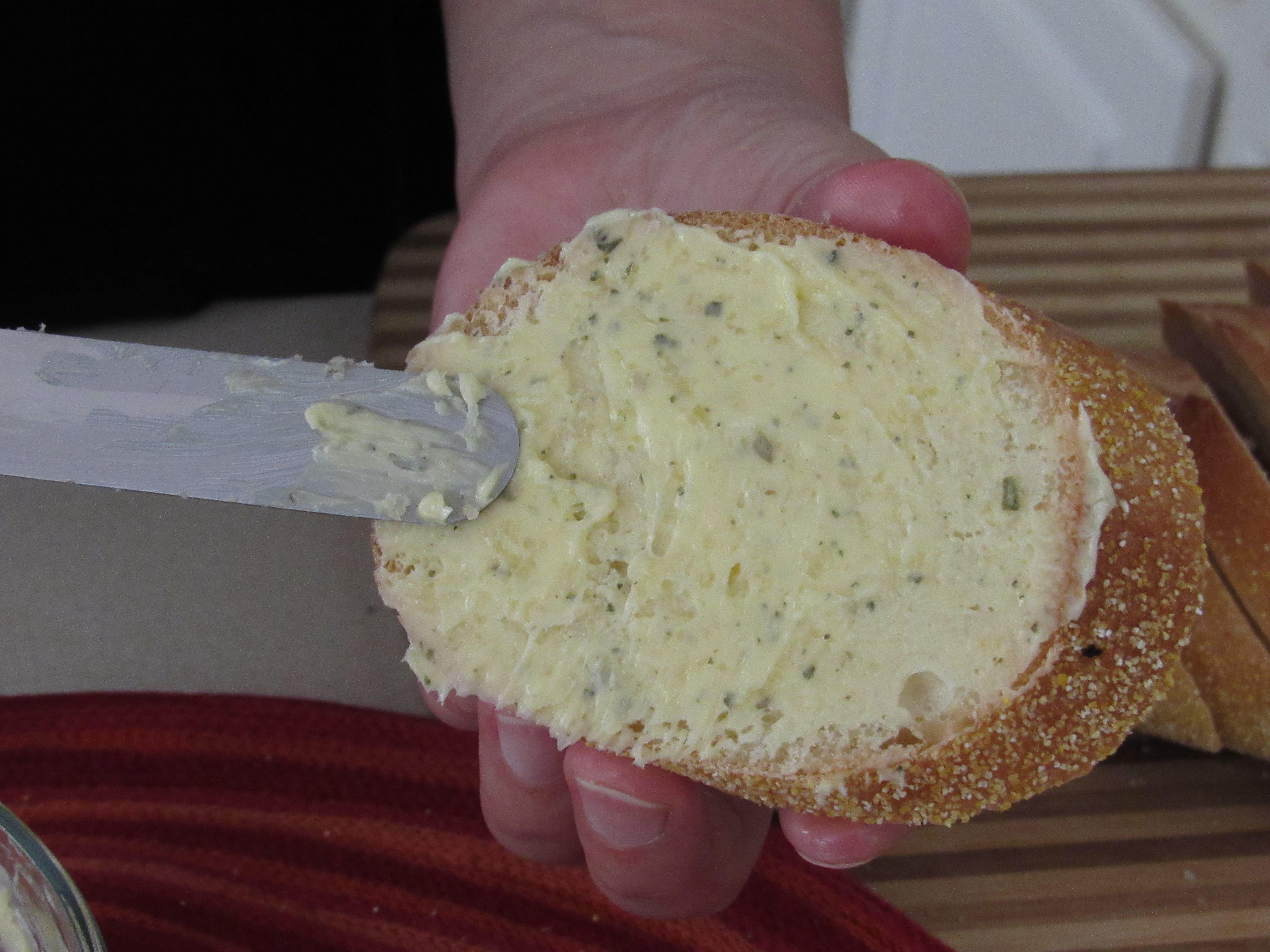 法式香蒜麪包 黎昕的陽光廚房的做法 步骤2